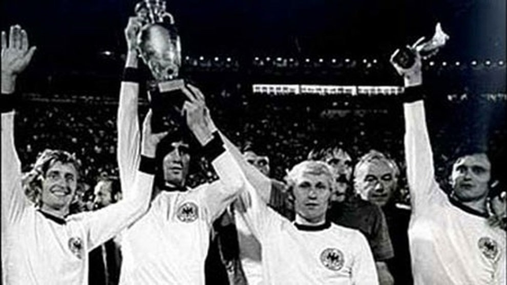 Lịch sử Euro 1976: Dấu ấn huyền thoại Panenka - 2 Lịch sử Euro 1976: Dấu ấn huyền thoại Panenka - 2