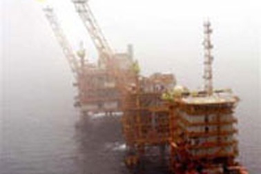 Cuộc khủng hoảng Iran đẩy giá dầu vượt 70 USD/thùng