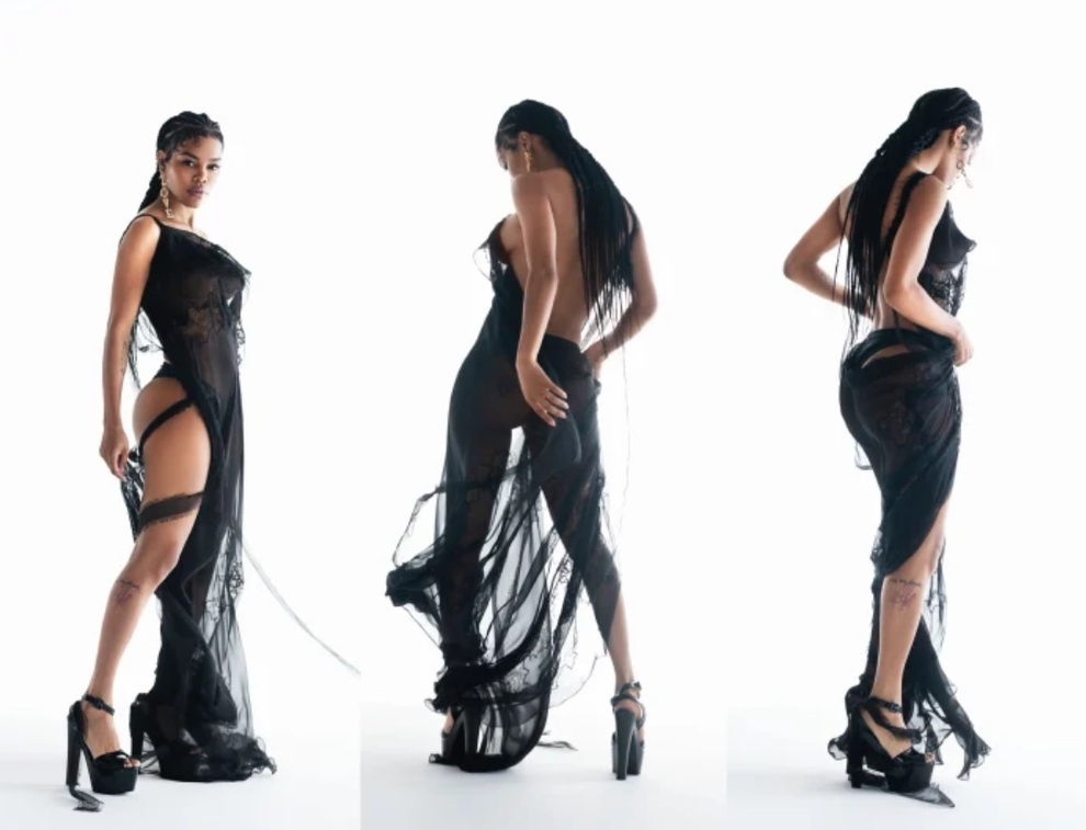 Sắc vóc người phụ nữ sexy nhất năm 2021 - 4 Sắc vóc người phụ nữ sexy nhất năm 2021 - 4