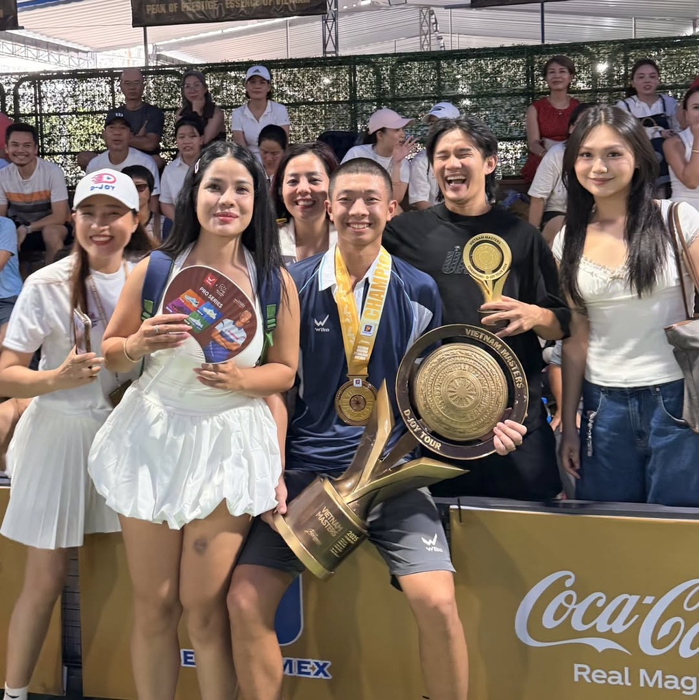 Quang Dương giành cú đúp danh hiệu ở giải pickleball tại Việt Nam - 2 Quang Dương giành cú đúp danh hiệu ở giải pickleball tại Việt Nam - 2