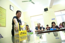 Hà Nội lập danh sách trả lương hưu làm 2 đợt