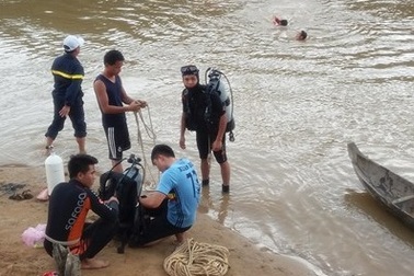 Tìm thấy thi thể cháu bé bị nước cuốn trôi 3 ngày