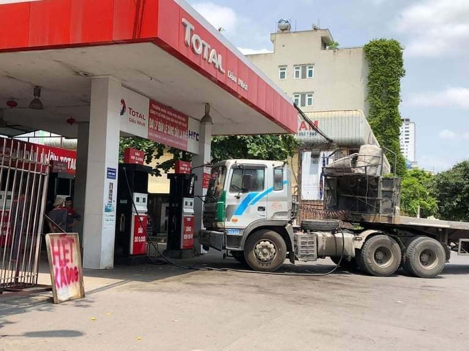 Lo nhà đầu tư ngoại thâu tóm hệ thống phân phối xăng dầu trong nước - 1 Lo nhà đầu tư ngoại thâu tóm hệ thống phân phối xăng dầu trong nước - 1