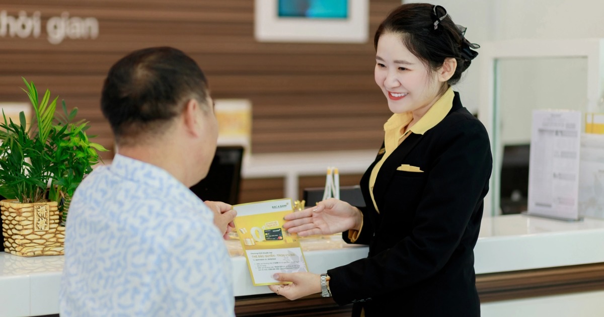 BAC A BANK ưu đãi phí giao dịch ngoại tệ, tri ân chủ thẻ tín dụng