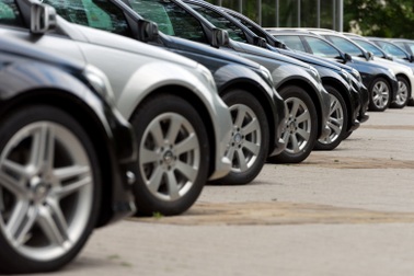 Ô tô đua nhau giảm giá, khuyến mại, nhiều xe mới rục rịch ra mắt