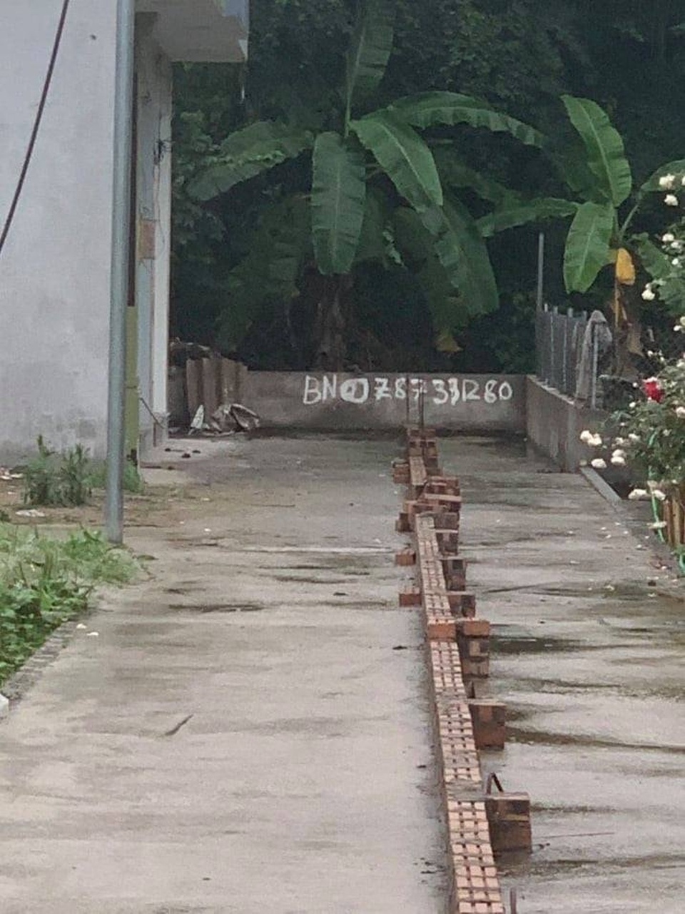 Thực hư thông tin dân Hải Phòng xây tường ngăn đôi đường vì sốt đất - 2 Thực hư thông tin dân Hải Phòng xây tường ngăn đôi đường vì sốt đất - 2