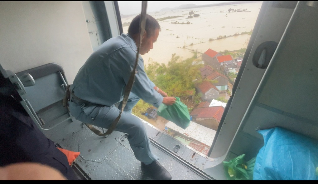 Mưa lũ kỷ lục ở Nam Trung Bộ khiến 85 người chết và mất tích - 1