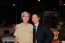 Nhà thơ Trường Giang ra mắt tập thơ “Tình nhật nguyệt”