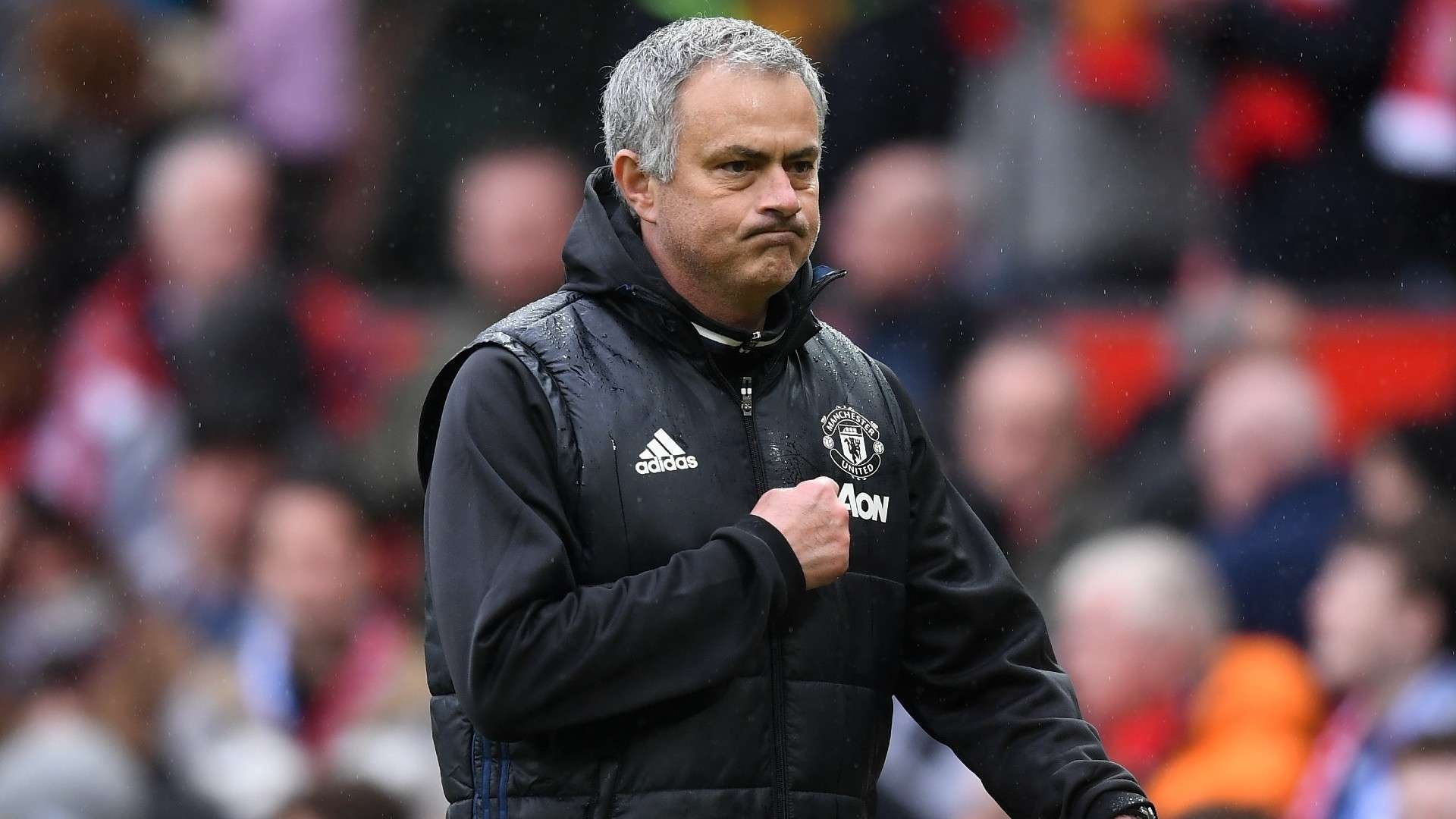 HLV Jose Mourinho bị chỉ trích phá nát CLB Thổ Nhĩ Kỳ - 2