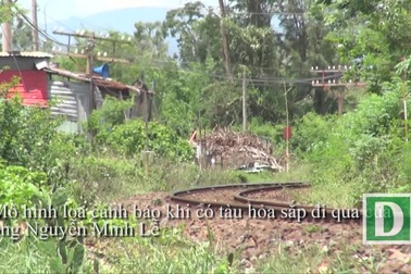 Bỏ tiền túi lắp loa cảnh báo tàu hỏa cho người dân