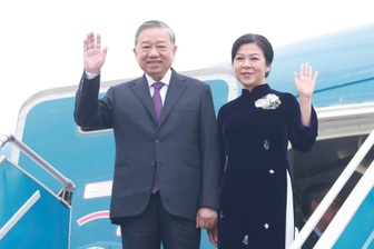 Tổng Bí thư Tô Lâm và Phu nhân lên đường thăm Lào