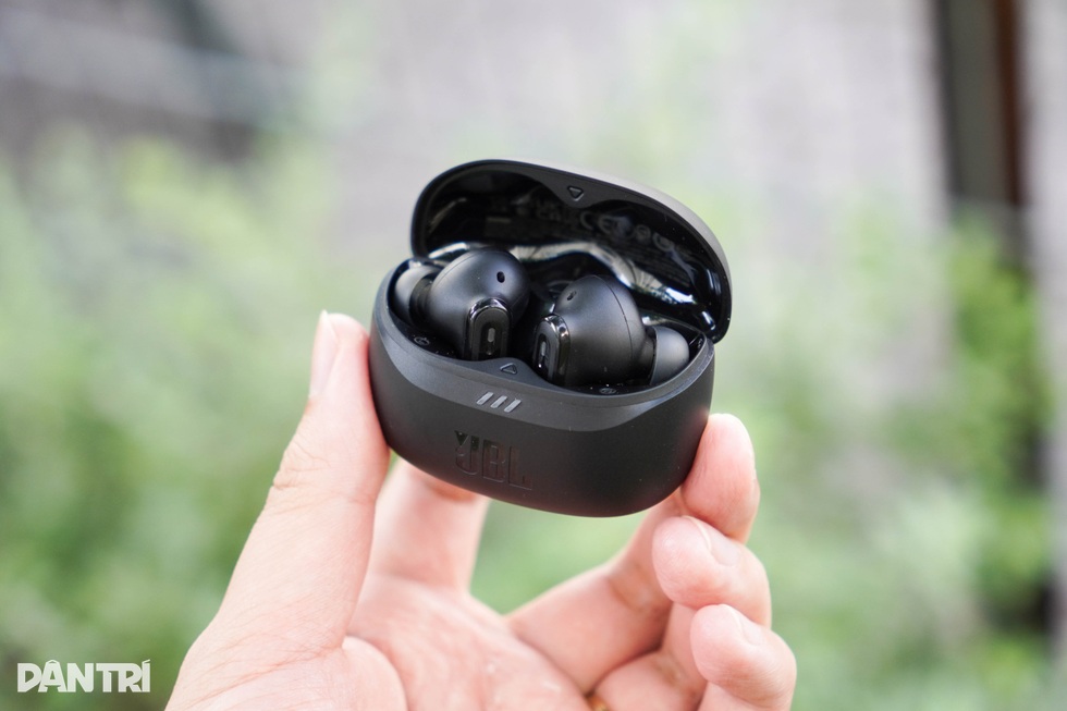 Đánh giá tai nghe JBL Tune Beam 2: Tính năng chống ồn cần cải thiện - 1 Đánh giá tai nghe JBL Tune Beam 2: Tính năng chống ồn cần cải thiện - 1