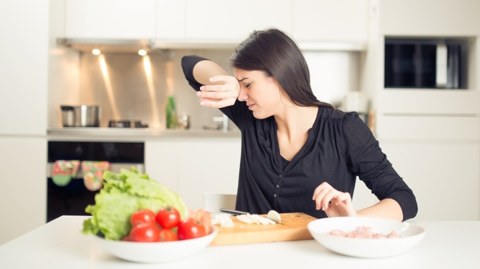 Tại sao khi cắt hành tây chúng ta chảy nước mắt? - 1 Tại sao khi cắt hành tây chúng ta chảy nước mắt? - 1