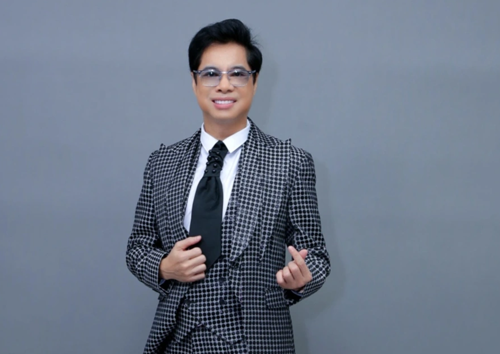 Ngọc Sơn tiết lộ được mời đóng vai chính Bông hồng đẫm lệ trước Lý Hùng - 2 Ngọc Sơn tiết lộ được mời đóng vai chính Bông hồng đẫm lệ trước Lý Hùng - 2