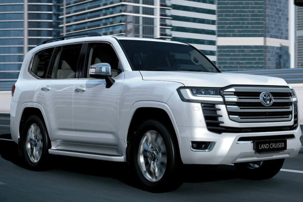 Toyota Land Cruiser LC300 bị cưa đôi làm xe bán tải - 17 Toyota Land Cruiser LC300 bị cưa đôi làm xe bán tải - 17