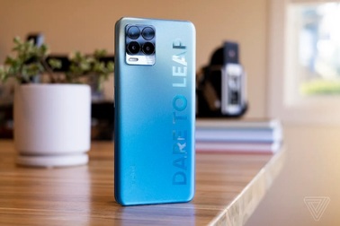 Cuộc đua điện thoại camera 108MP nóng hơn bao giờ hết từ tân binh realme 8 Pro