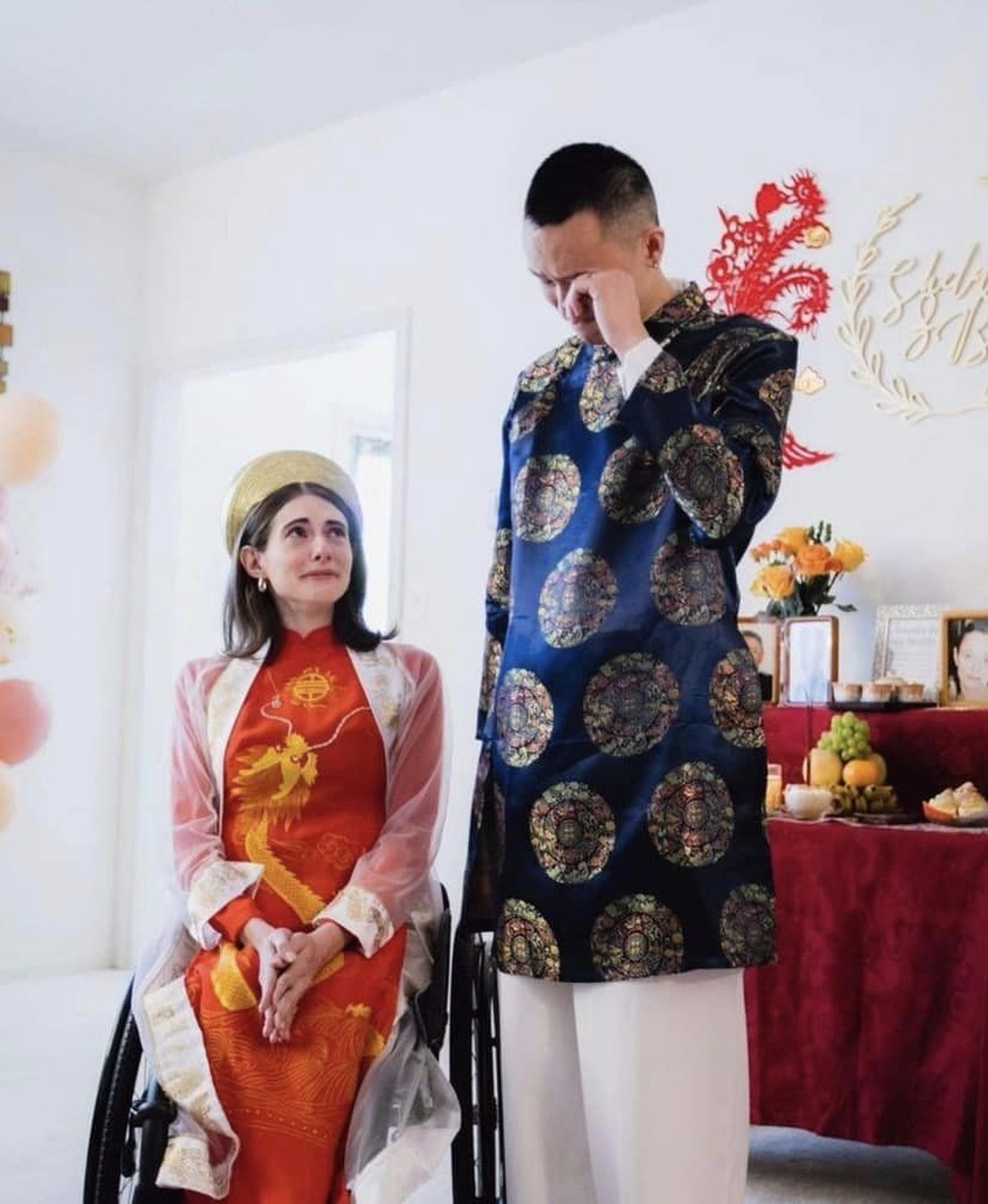 Chàng trai gốc Việt với tình yêu dành cho người mẫu Mỹ liệt nửa người - 3 Chàng trai gốc Việt với tình yêu dành cho người mẫu Mỹ liệt nửa người - 3