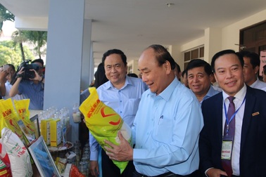 Thủ tướng: Đất nước chúng ta cần một lớp nông dân đổi mới