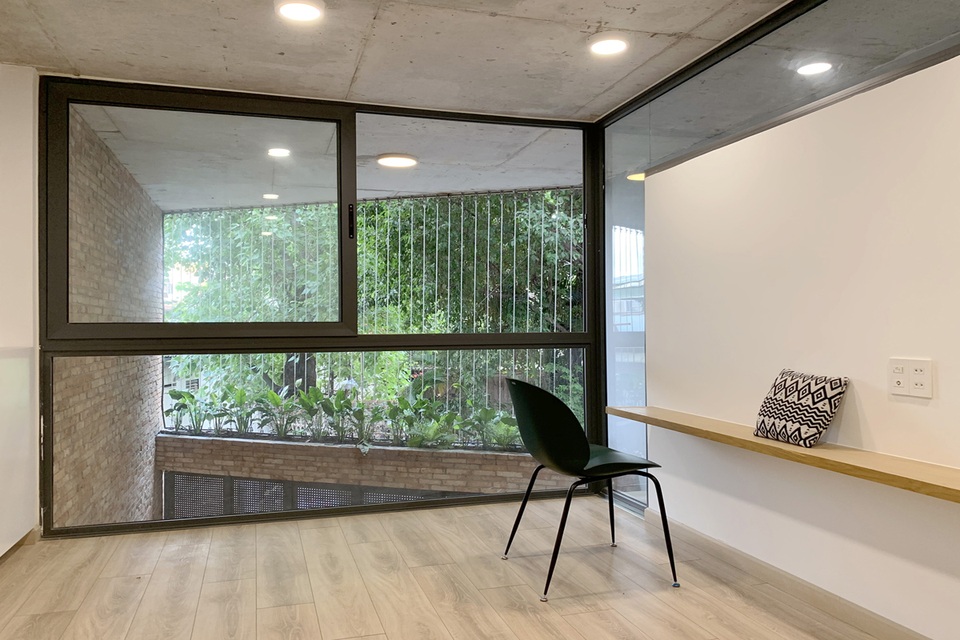 Độc chiêu giúp nhà ống ở Sài Gòn đẹp hút hồn dù xây trên đất méo - 5