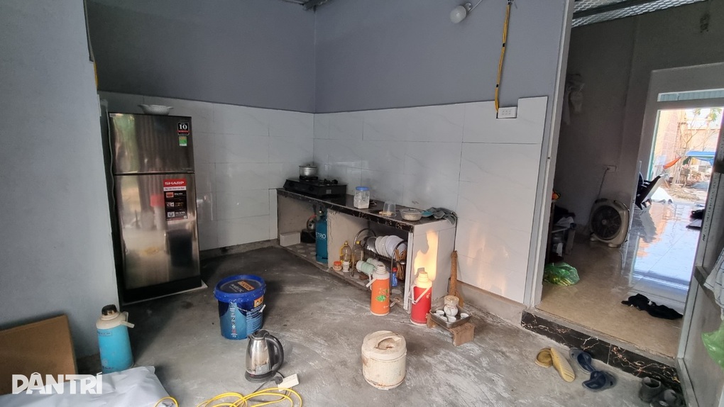 Bố con người đàn ông nặng 28kg có nhà mới, cuộc sống sang trang - 5 Bố con người đàn ông nặng 28kg có nhà mới, cuộc sống sang trang - 5