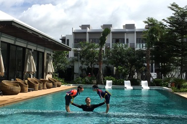 Rủ nhau săn ảnh đẹp tại khu đô thị hiện đại