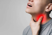 Chàng trai phát hiện ung thư nhờ dấu hiệu tưởng "bệnh vặt" này