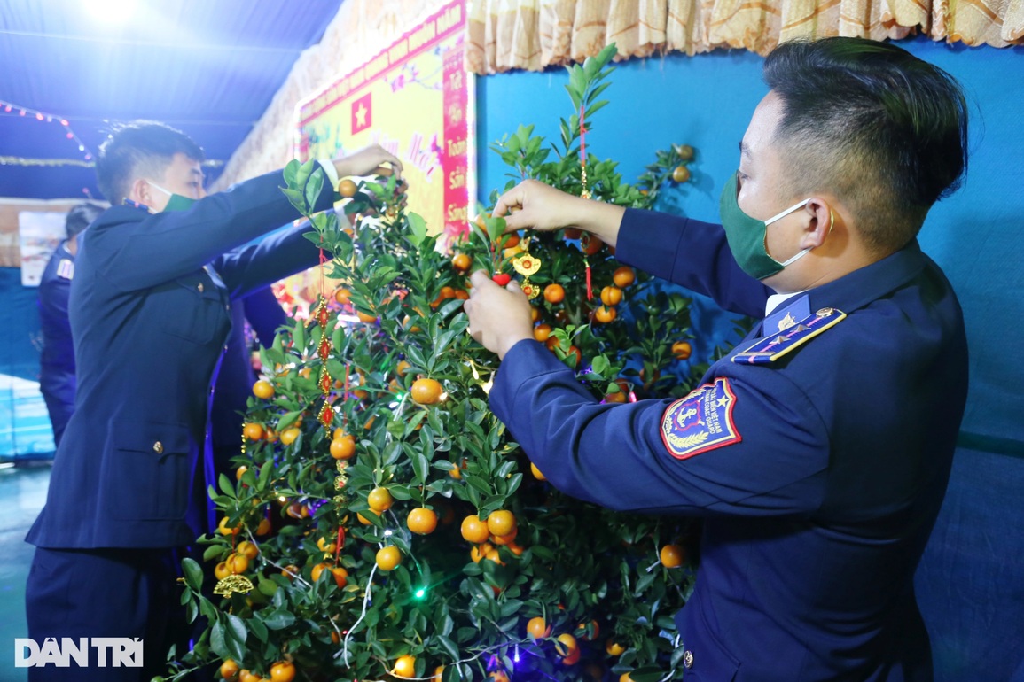 Những cái Tết xa nhà - 2 Những cái Tết xa nhà - 2