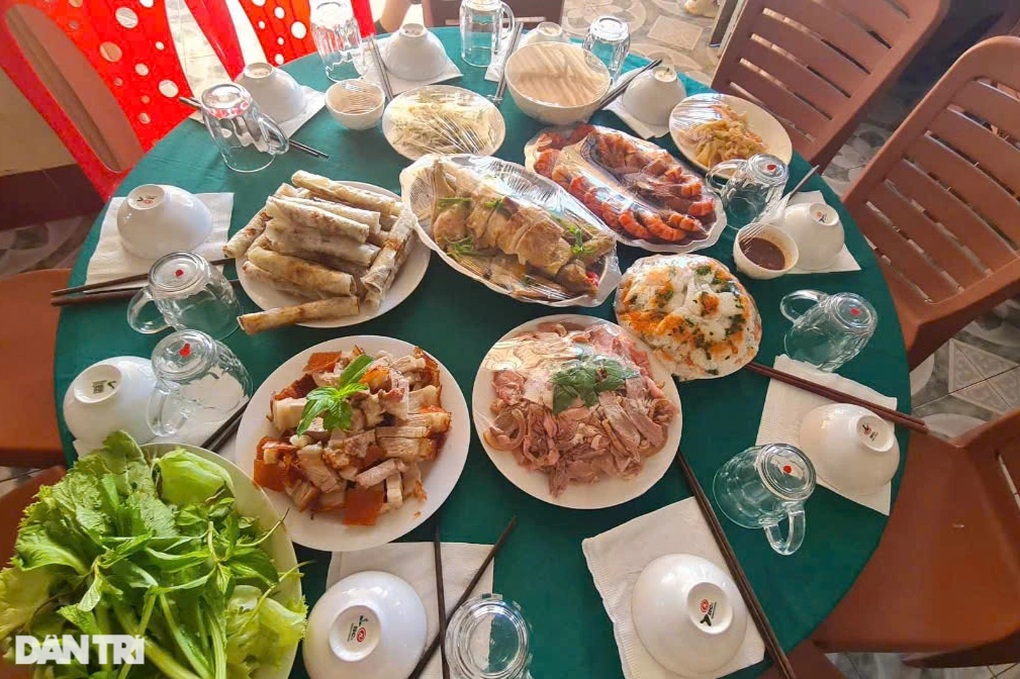 Đắk Lắk yêu cầu không liên hoan chia tay trong thời gian chờ sáp nhập - 2 Đắk Lắk yêu cầu không liên hoan chia tay trong thời gian chờ sáp nhập - 2
