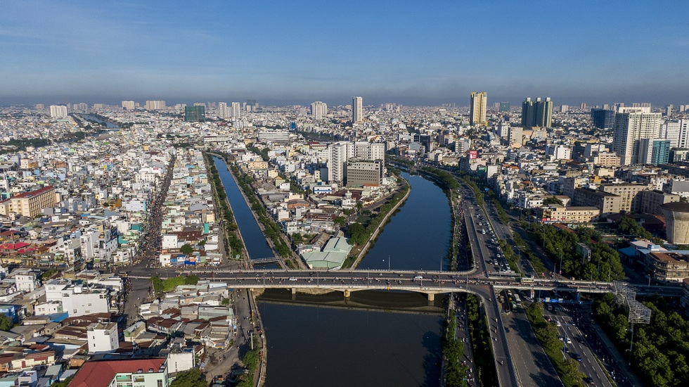 Giải pháp điều hòa nóng, lạnh thị trường bất động sản - 2