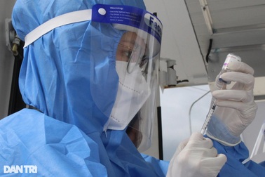 Ngừa Covid-19, Bạc Liêu đưa xe lưu động, đến tận nhà tiêm vaccine cho dân