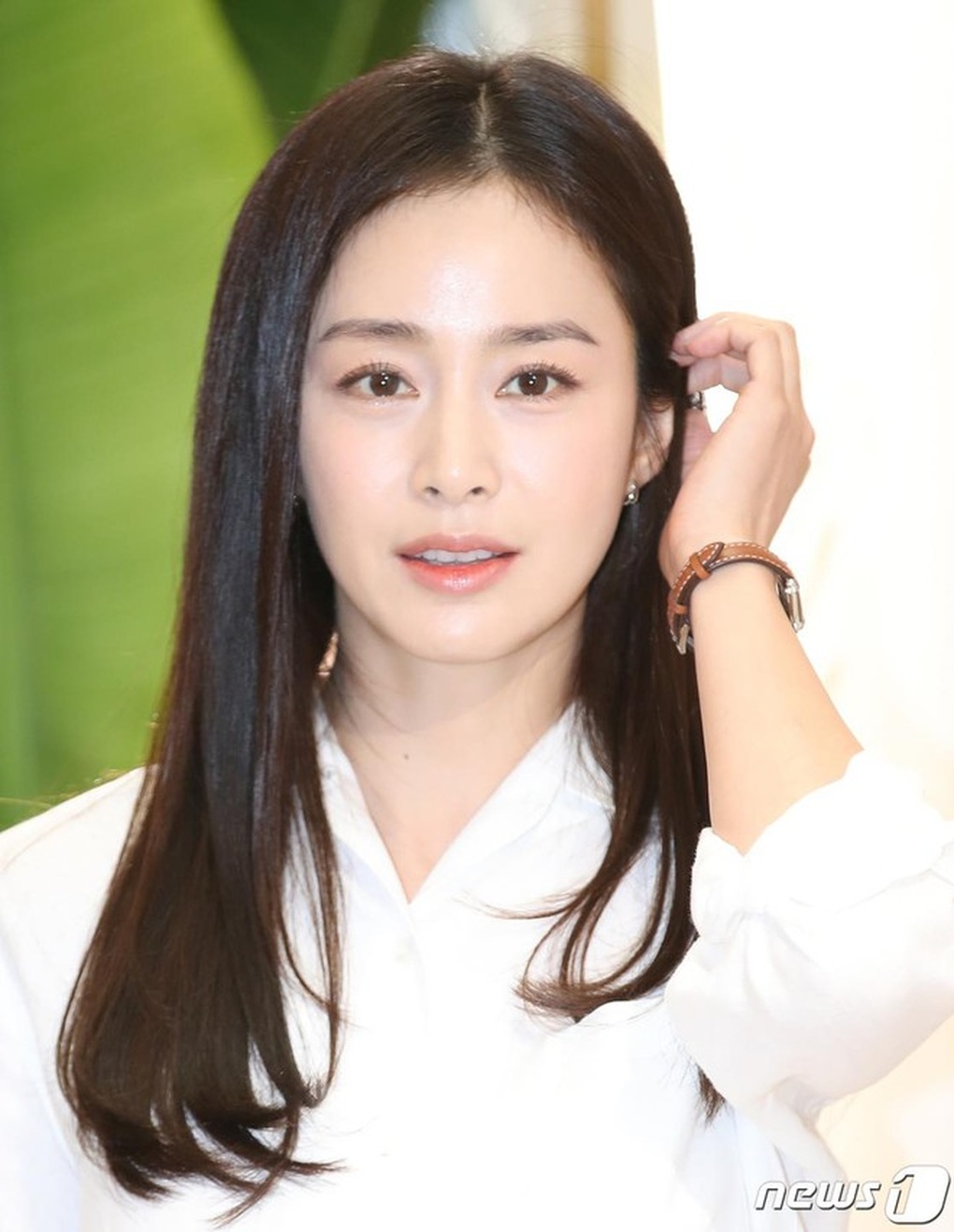 Hình ảnh nữ thần giảng đường của chị đẹp Kim Tae Hee gây thương nhớ - 6 Hình ảnh nữ thần giảng đường của chị đẹp Kim Tae Hee gây thương nhớ - 6