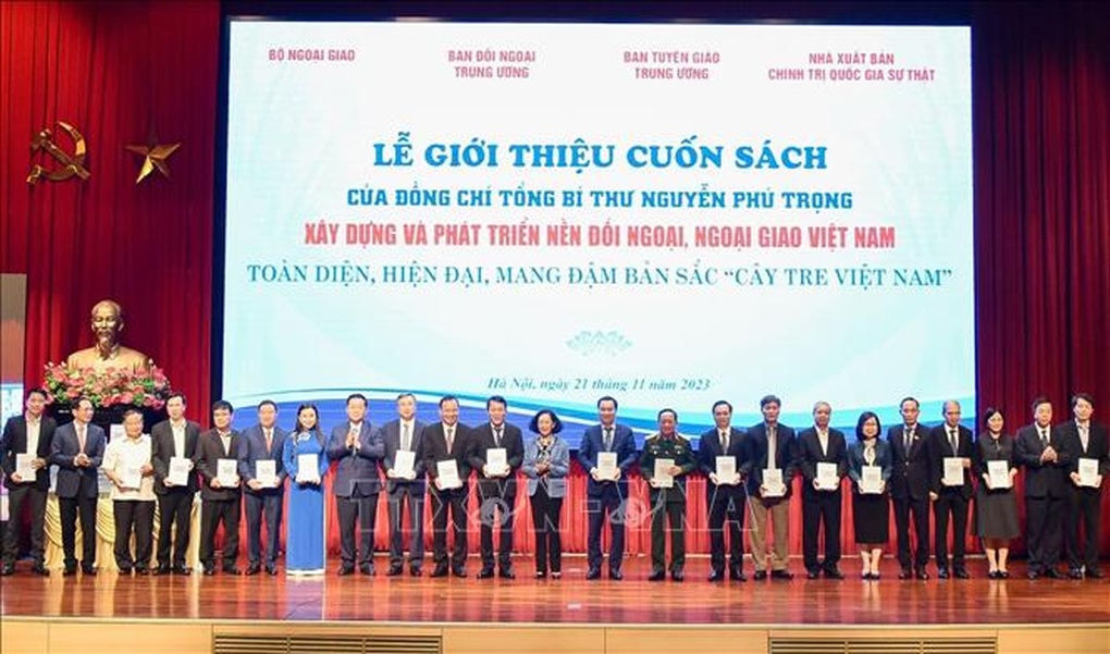 Ra mắt cuốn sách của Tổng Bí thư Nguyễn Phú Trọng về công tác đối ngoại - 1 Ra mắt cuốn sách của Tổng Bí thư Nguyễn Phú Trọng về công tác đối ngoại - 1