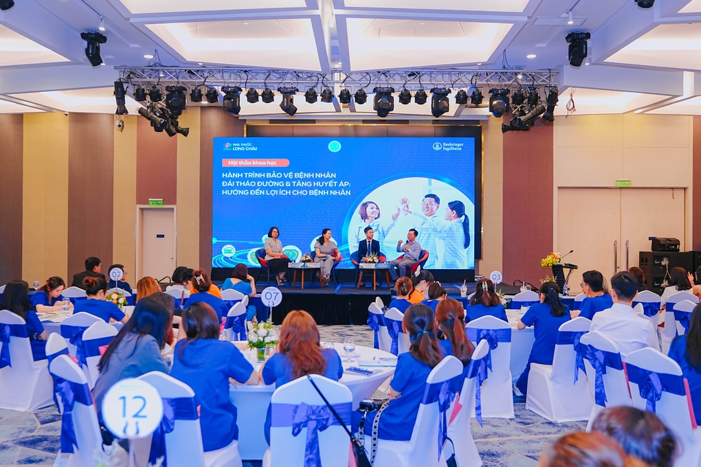 FPT Long Châu và Boehringer Ingelheim đào tạo kiến thức đái tháo đường cho dược sĩ - 1 FPT Long Châu và Boehringer Ingelheim đào tạo kiến thức đái tháo đường cho dược sĩ - 1