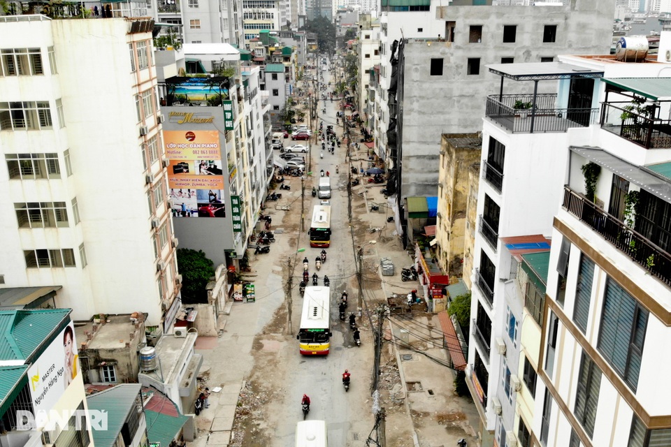 Hà Nội: Con đường dài hơn 400m xây 4 năm vẫn chưa xong - 1 Hà Nội: Con đường dài hơn 400m xây 4 năm vẫn chưa xong - 1