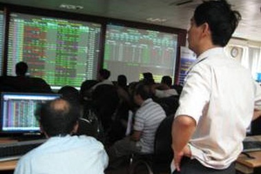 Vn-Index cán ngưỡng 580 điểm, hai sàn giao dịch hơn 5.200 tỷ đồng