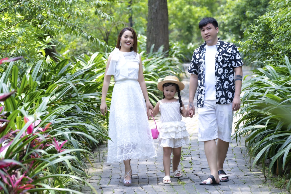 Nguyễn Ngọc Anh: Chồng là một phần con đường âm nhạc của tôi - 1 Nguyễn Ngọc Anh: Chồng là một phần con đường âm nhạc của tôi - 1