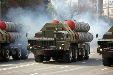 Mỹ có thể đang tìm cách viện trợ lá chắn S-300 cho Ukraine