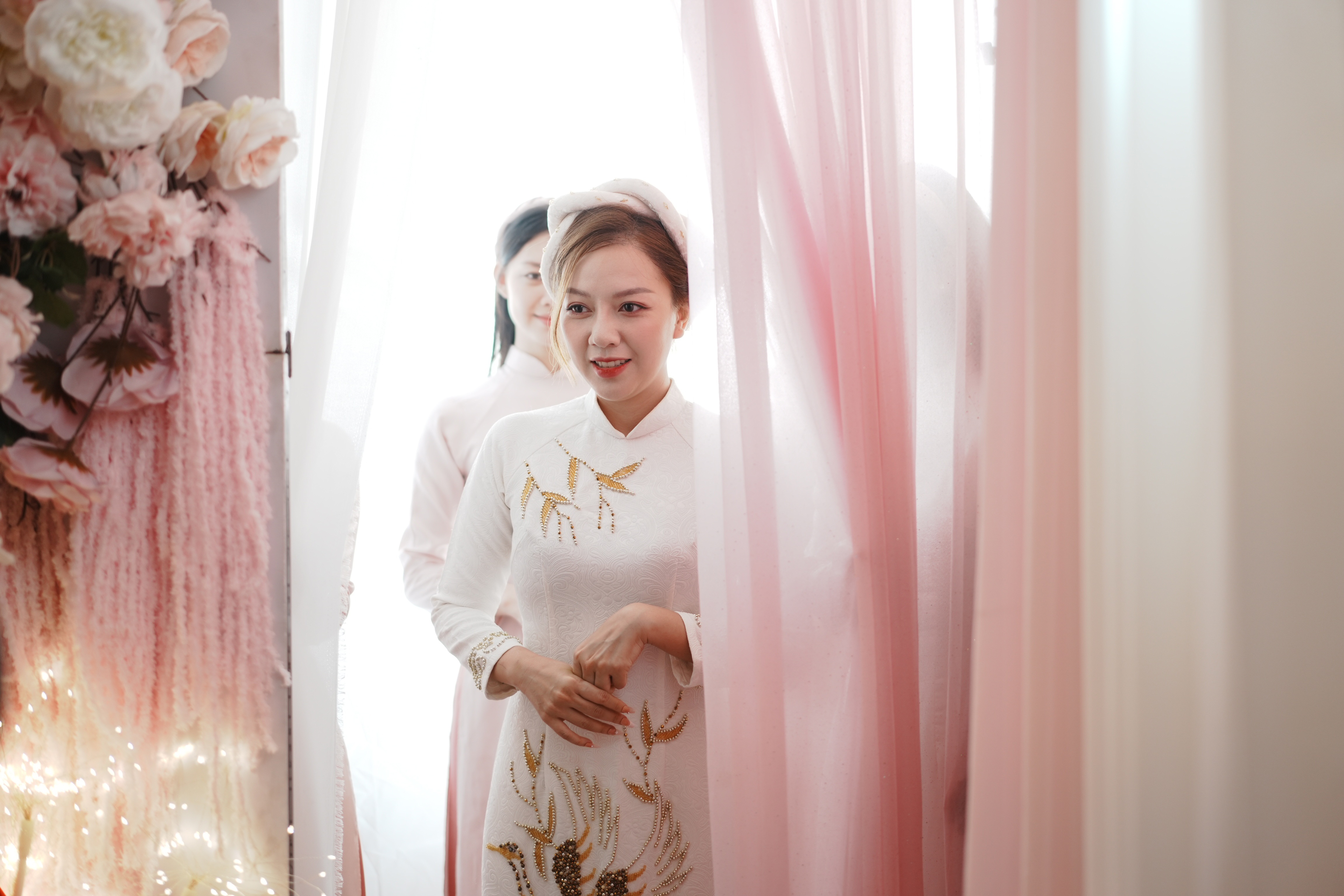 Băng Di xuất hiện sau màn cầu hôn, được Việt Hương hứa tặng nhẫn cưới - 2
