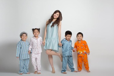 Đinh Ngọc Diệp hóa thân bảo mẫu