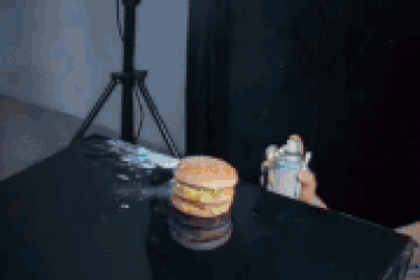 Hậu trường đầy thú vị của các đoạn phim quảng cáo khiến người xem “nuốt nước bọt”!