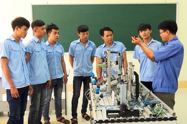 Kiếm việc không khó nếu có tay nghề về hàn, máy lạnh hoặc điện công nghiệp