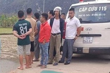 Nam sinh Hà Nội tử vong khi đi du lịch ở Hòa Bình