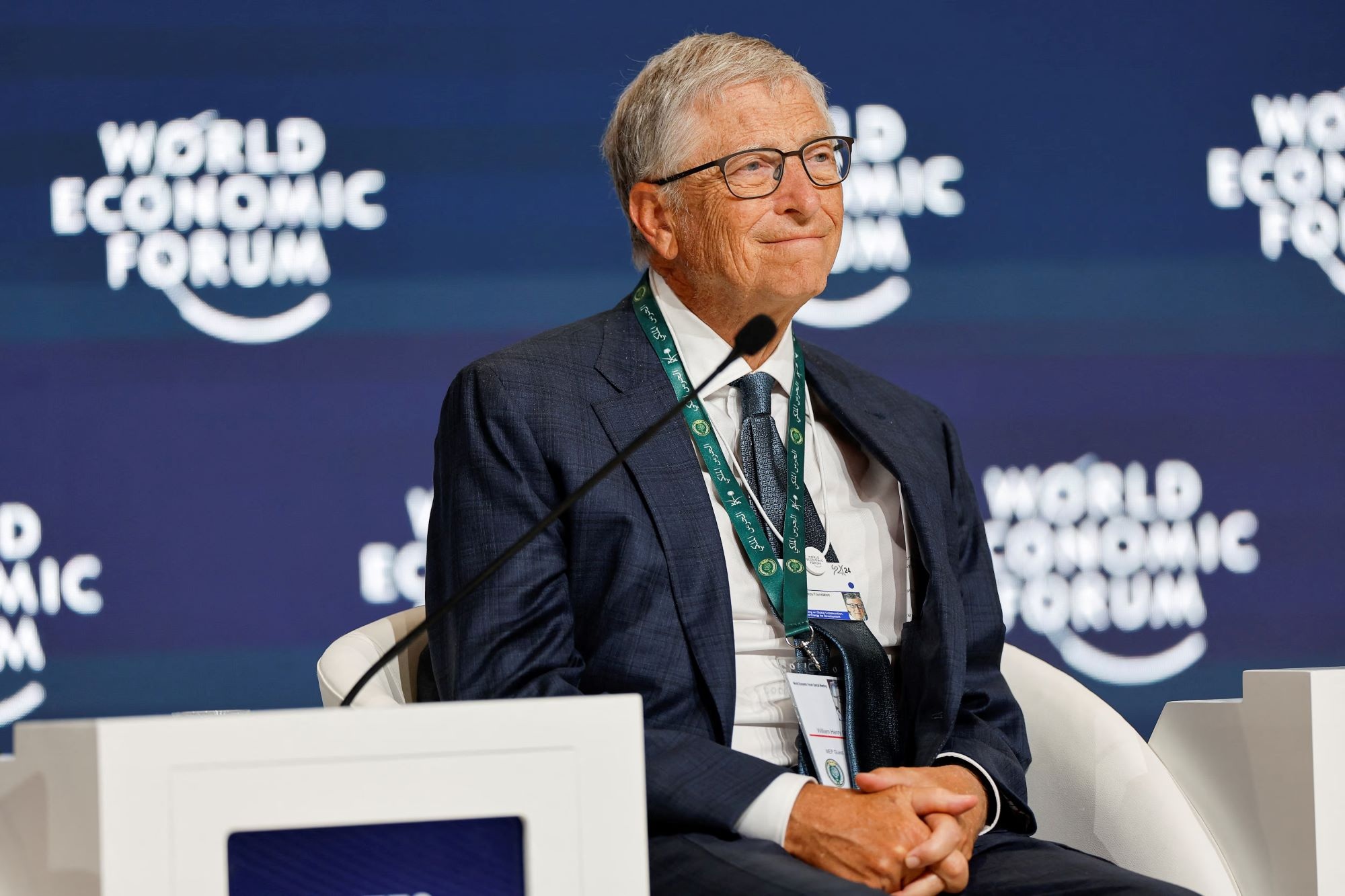Bill Gates cam kết hiến tặng 200 tỷ USD - 1