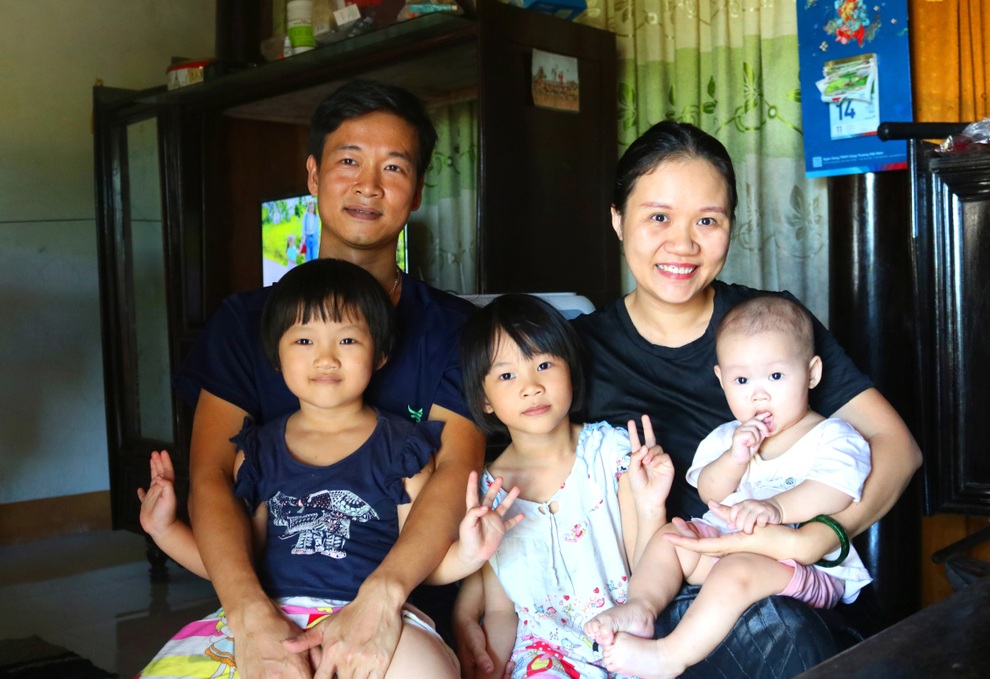 Vợ chồng trẻ bán đất ủng hộ hơn 2 tỷ đồng chống dịch để tạo phúc cho con - 1 Vợ chồng trẻ bán đất ủng hộ hơn 2 tỷ đồng chống dịch để tạo phúc cho con - 1