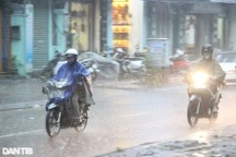 Thời tiết ngày 3/6: Miền Bắc mưa dông nhiều nơi, Hà Nội vẫn nóng 38 độ C