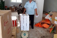 Bắt người đàn ông chở hàng chục nghìn khẩu trang y tế… vượt cửa khẩu