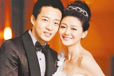 Từ Hy Viên nổi giận với một khách mời đám cưới 