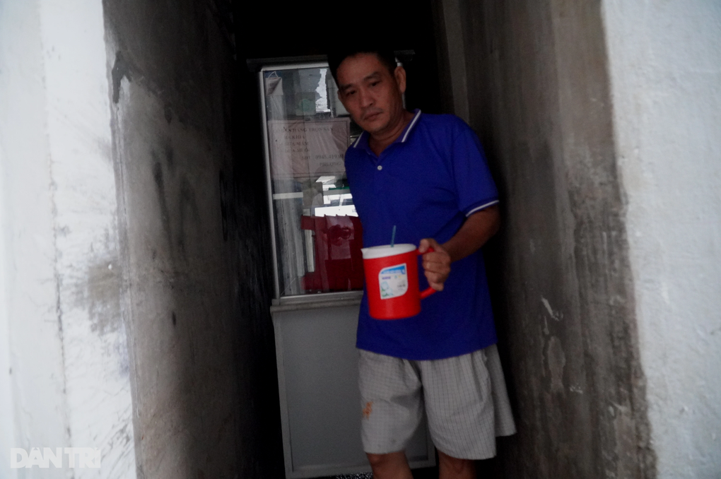 Hẻm siêu nhỏ ở Cần Thơ, nhà có tang phải cõng quan tài chui ra - 2 Hẻm siêu nhỏ ở Cần Thơ, nhà có tang phải cõng quan tài chui ra - 2