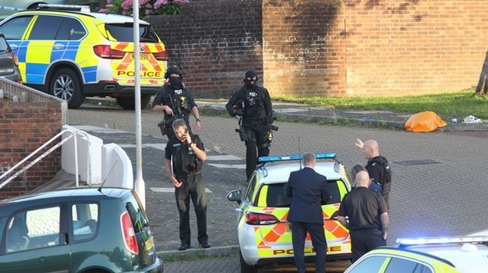 Anh chấn động vì vụ xả súng, 6 người thiệt mạng - 1 Anh chấn động vì vụ xả súng, 6 người thiệt mạng - 1