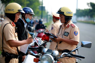 Kiên quyết từ chối "gửi gắm" khi xử lý vi phạm giao thông